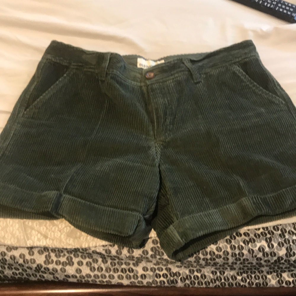 Old Navy army green corduroy shorts
